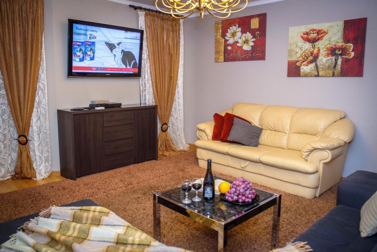 Ornava Boutique Apartments Ternopil Buitenkant foto