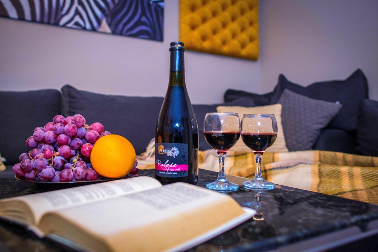 Ornava Boutique Apartments Ternopil Buitenkant foto